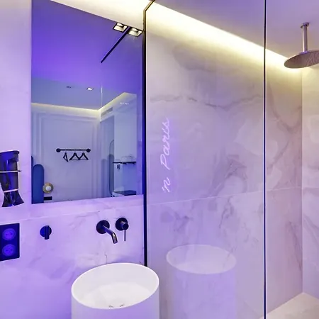 Private Suite With Jacuzzi - 2P - Rivoli Paris Exterior photo