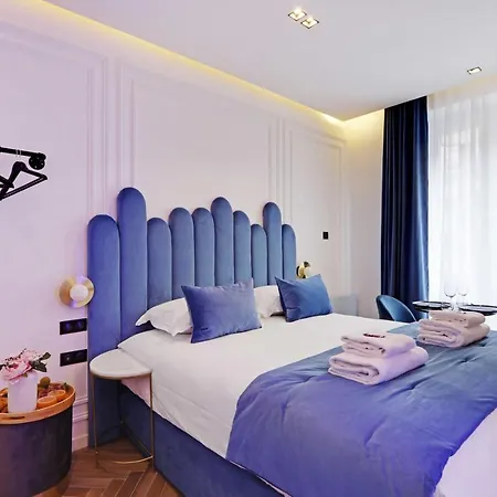 Private Suite With Jacuzzi - 2P - Rivoli Paris Exterior photo
